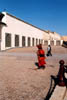 Un porteur d'eau  l'entre du Mausole Moulay Ismal